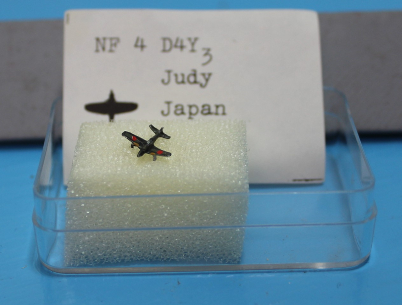 FB 4 Yokosuka D4Y2 Suisei "Judy" Sternmotor bemalt (1 St.) J 1942